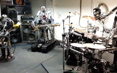 Денот кога роботите ја преземаа метал музиката