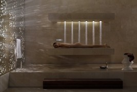 Хоризонтален туш за максимално уживање