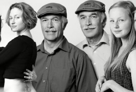 Потполни странци кои изгледаат како близнаци