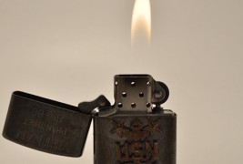 Сентиментални пораки од војната во Виетнам изгравирани на „Зипо“