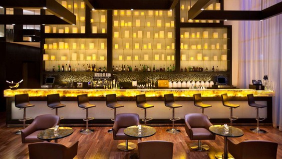 (13) Секси хотел кој ќе ве вивне во облаците Секси хотел кој ќе ве вивне во облаците