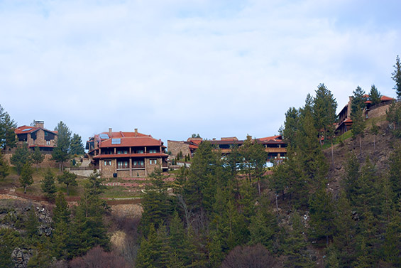 Зимска пладневна прошетка покрај Беровско Езеро