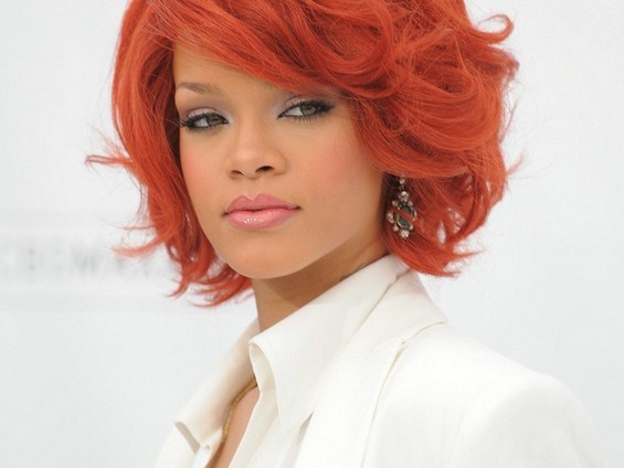 Сите фризури добро ѝ стојат на Ријана