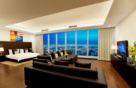 (19) Секси хотел кој ќе ве вивне во облаците Секси хотел кој ќе ве вивне во облаците