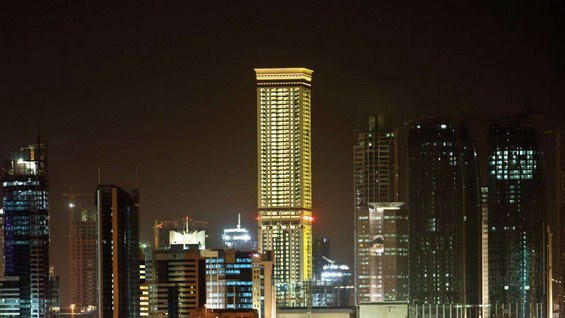 (2) Секси хотел кој ќе ве вивне во облаците Секси хотел кој ќе ве вивне во облаците