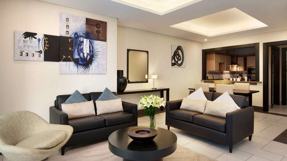 (5) Секси хотел кој ќе ве вивне во облаците Секси хотел кој ќе ве вивне во облаците