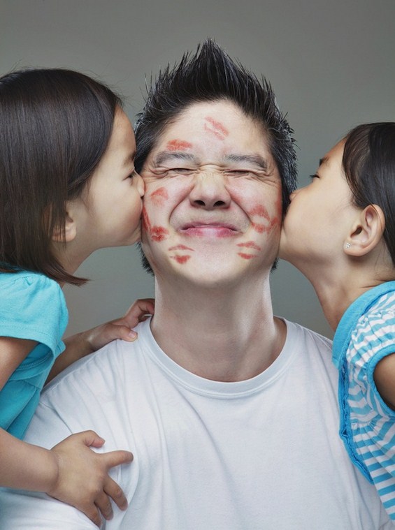 12 креативни начини да се фотографирате со вашето семејство