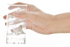 Поучна приказна: Чаша вода