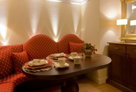 Најмалиот хотел во светот, наменет за заљубените парови