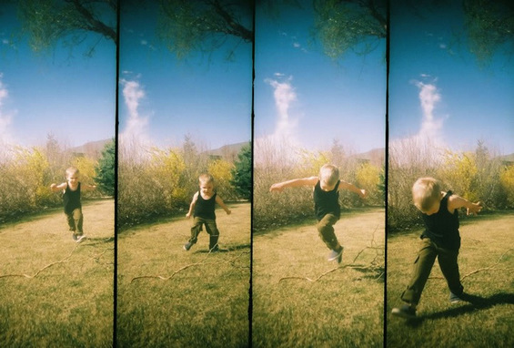 Убавите едноставни моменти во животот низ четири секвенци