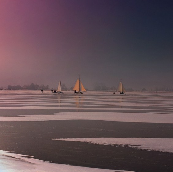 Неверојатни зимски спортови на природен холандски мраз