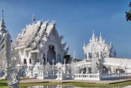 Белиот храм - спој на будизам и надреална уметност