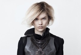 Таа се движи на мистериозни начини