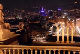 Барселона ноќе