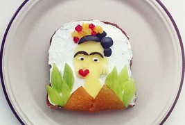 Артистка рекреира познати уметнички слики на тост лепчиња