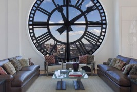 Поглед низ прозорецот вреден 18 милиони долари