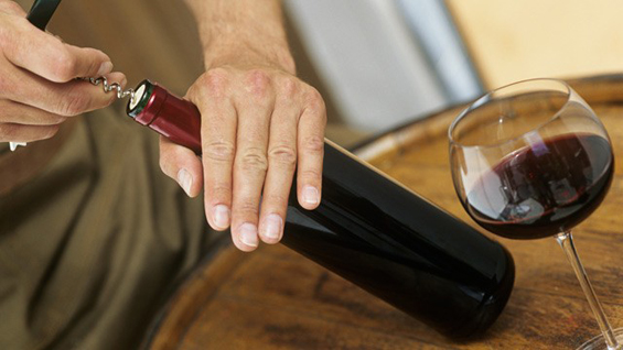 7 начини да отворите вино без отворач 