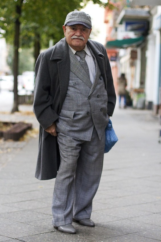 Запознајте го Али, најдобро облечениот дедо во светот