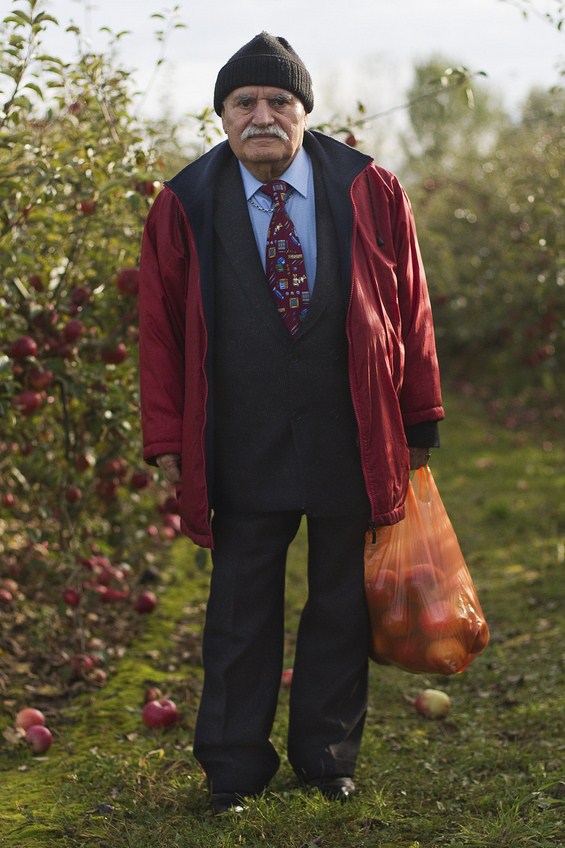 Запознајте го Али, најдобро облечениот дедо во светот