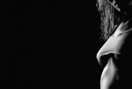 100 секси жени во 100 секунди