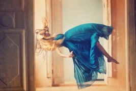 Девојки на нулта гравитација - прекрасна фотосесија