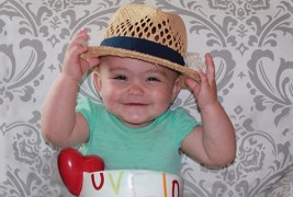 Бебиња во филџан