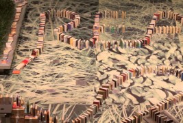 Најголемото домино од книги