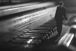 Неверојатни фото-манипулации направени од 14-годишен феномен