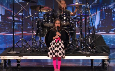 Слатко 6-годишно девојче им ги спушти вилиците на членовите на жирито од American’s Got Talent