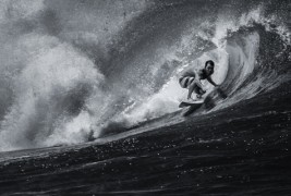 Сурферите во Хаваи во црно-бело издание