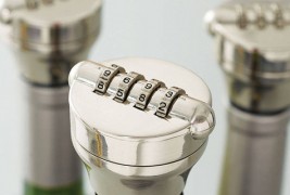 Заштитете ги шишињата алкохол за никој да не ви ги испие