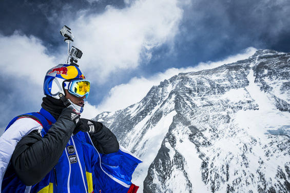 Скок од Монт Еверест – највисокиот скок од планина на сите времиња