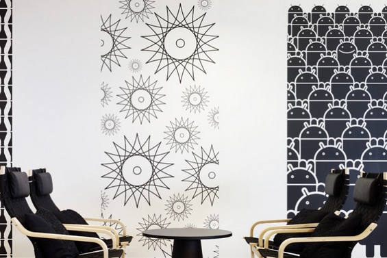 (2) Канцелариите на „Гугл“ во Токио