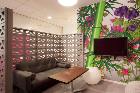 (22) Канцелариите на „Гугл“ во Токио