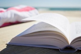 3 книги кои треба да ги понесете со себе на одмор