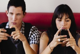 Поврзаноста меѓу осаменоста и социјалните мрежи