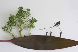 Нацртани сцени оживеани со елементи од природата