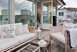 Минималистички стан во Шведска кој зрачи со топлина