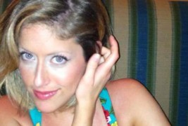 Талентирана шминкерка се трансформира себеси во познати личности