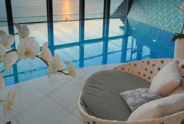 Фантастични внатрешни базени во кои ќе посакате да се нурнете