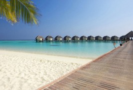 Колку пари трошат познатите за одмор?