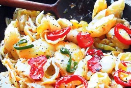 Пропржени тестенини со зеленчук и павлака