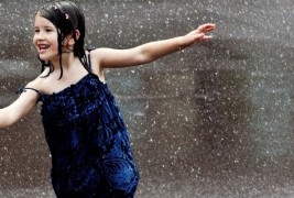 Врне врне дожд, да си најдам грош...