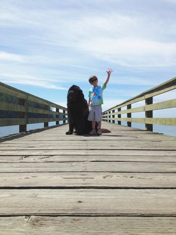 Авантурите на четиригодишниот Џулијан и неговото големо куче Макс