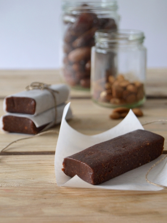 Енергетски чоколатца кои можете да ги направите дома