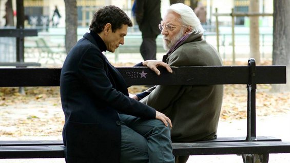 ТВ серија: Поминувајќи граници (Crossing Lines)