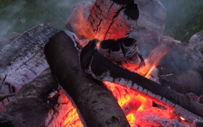 5 начини да запалите оган со помош на вода