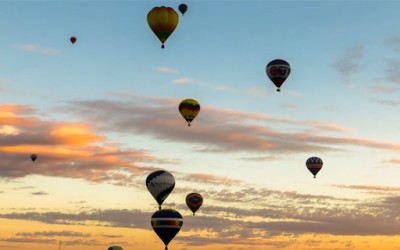 700 балони на топол воздух одлетуваат кон небото