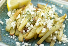 Крцкави печени компири со фета