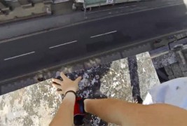 Видео од кое ќе ви се пресечат нозете: адреналински паркур во прво лице